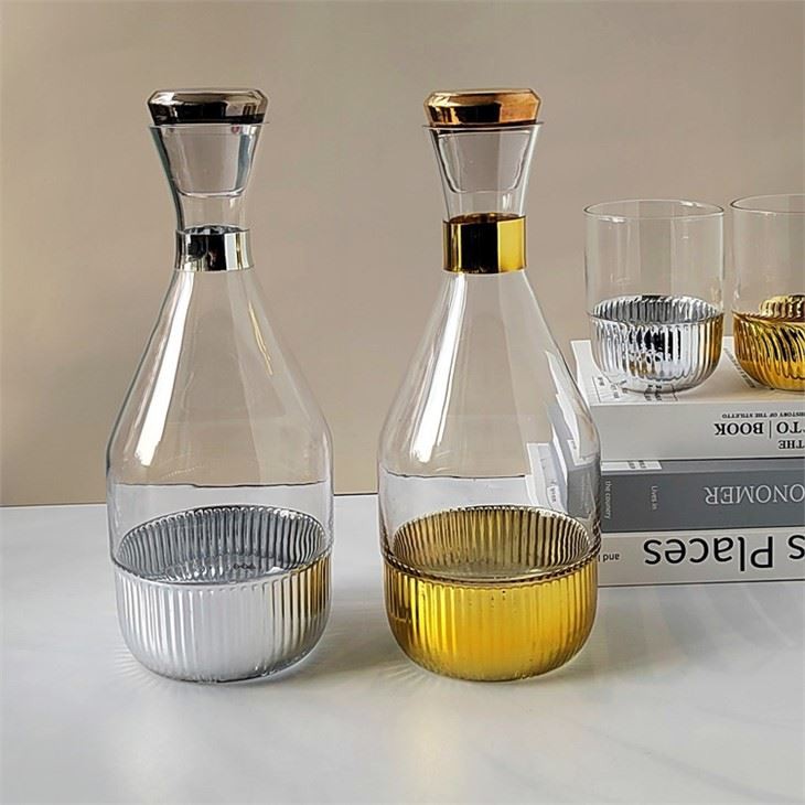 Vintage Vertical Stripe Glass Wine Bottle Set
